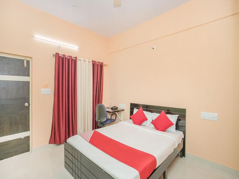 OYO 11640 Hotel Aaira Inn