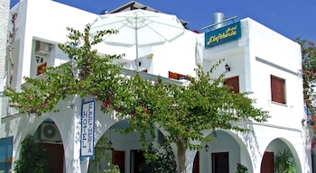 Hotel Eleftheria Paros Island, Paros Island Гърция
