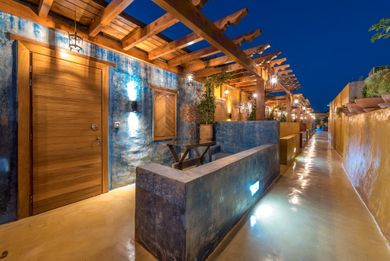 10GR Hotel and Wine Bar - Adults Only,  