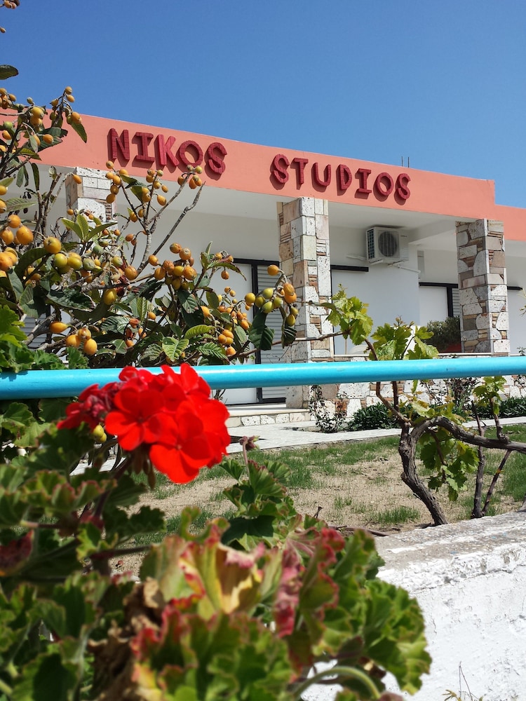 Nikos Studios