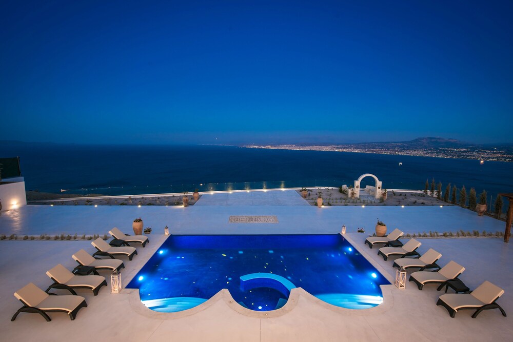 Santorini Villa