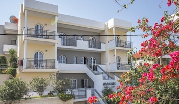 Manias Hotel Apartments