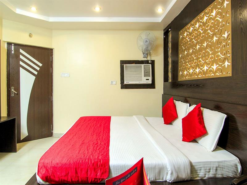 OYO 2000 Hotel Yash