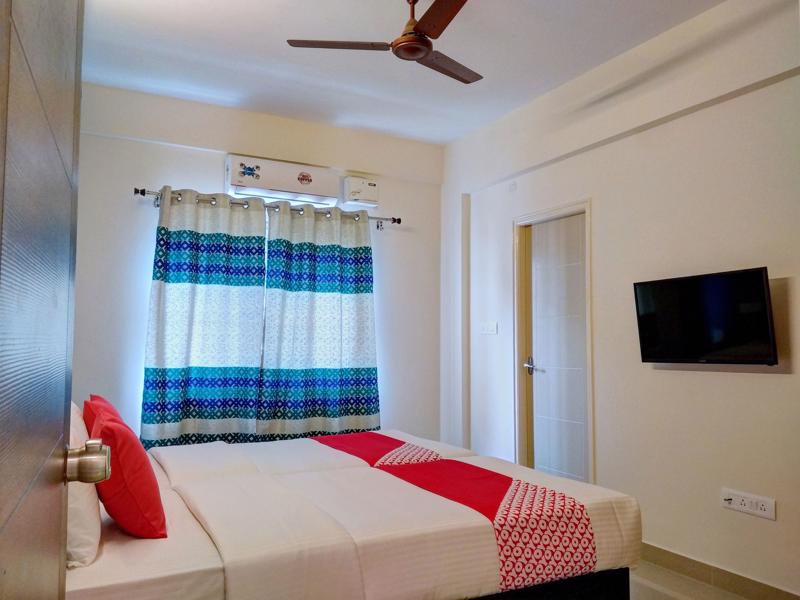 OYO 10446 Hotel 12 Degree West