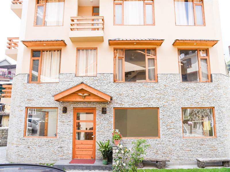 OYO 13705 Hotel Lonchenpa