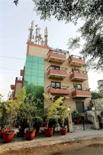 OYO Rooms Signature Tower