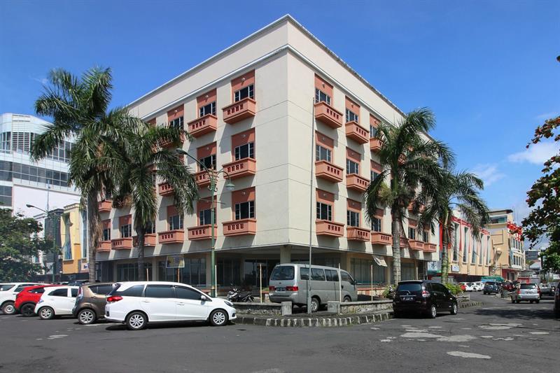 Airy Pertokoan Bahu Mall Wolter Monginsidi 1 Manad