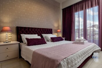 Callista Luxury Residences 3 *