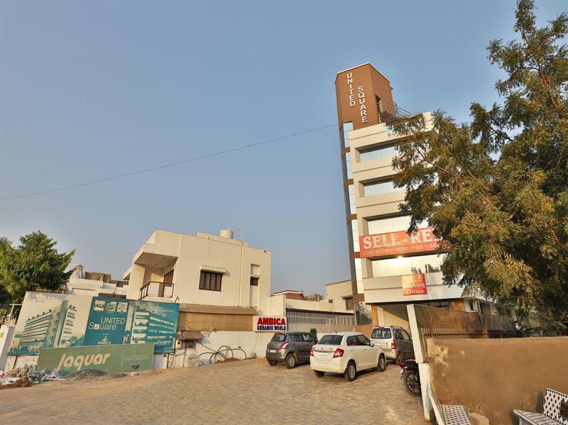 OYO 11922 Hotel Sunstar Inn